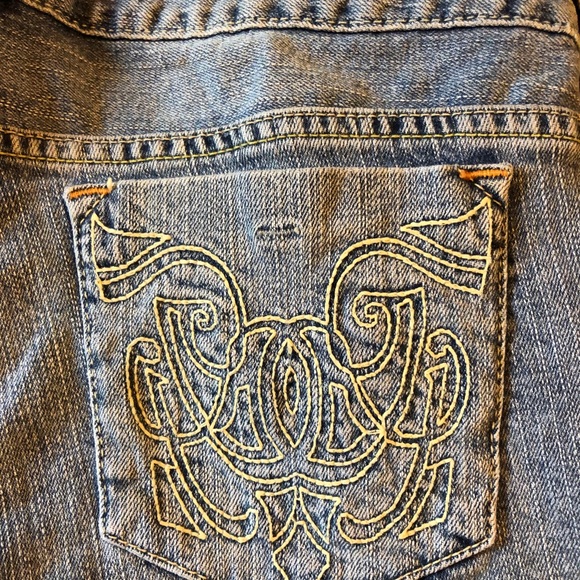 GUESS short shorts - Picture 2 of 6